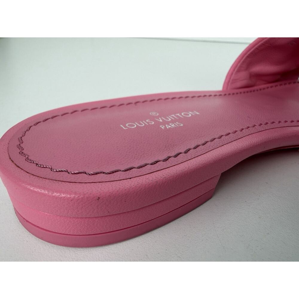 Louis Vuitton Revival Flat Mules in Embossed Pink Leather 36EU (6 US) 2020 - Picture 13 of 14